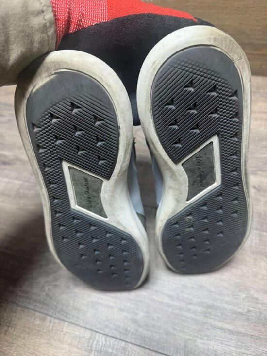Wolf & Shepherd Crossover Victory Gray/White Trainer Shoes Men\'s Size 9